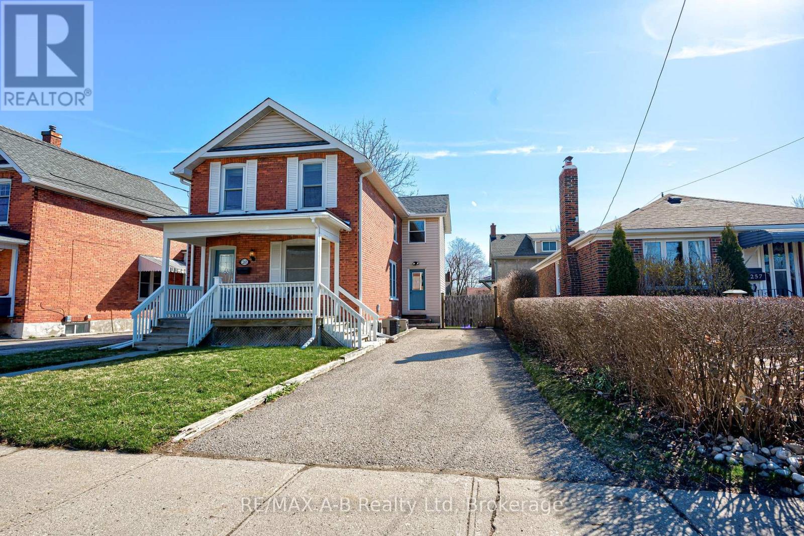 Property at 251 HEDLEY STREET image 2