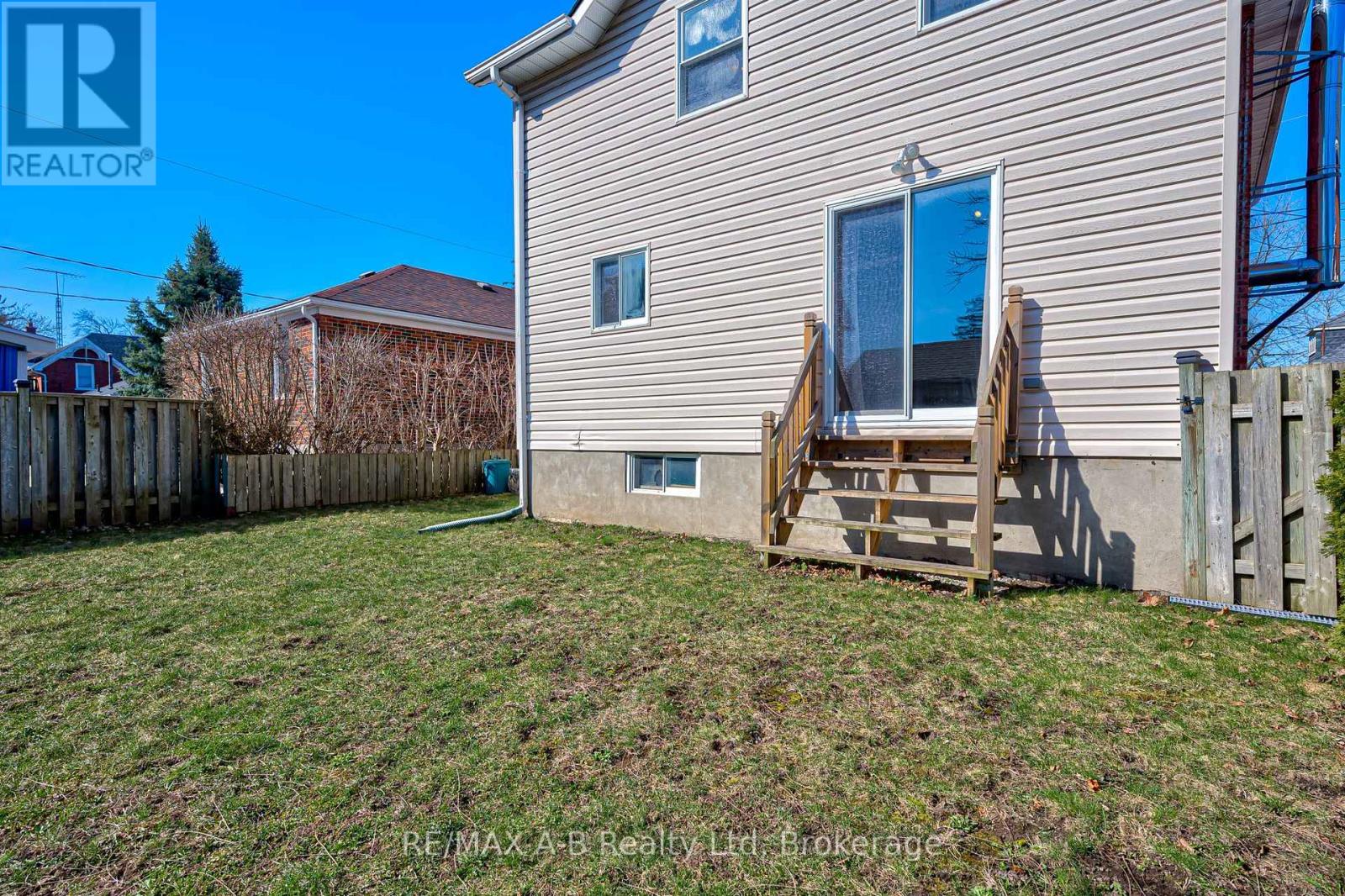 251 Hedley Street, Cambridge, Ontario  N3H 3X9 - Photo 43 - X12090802