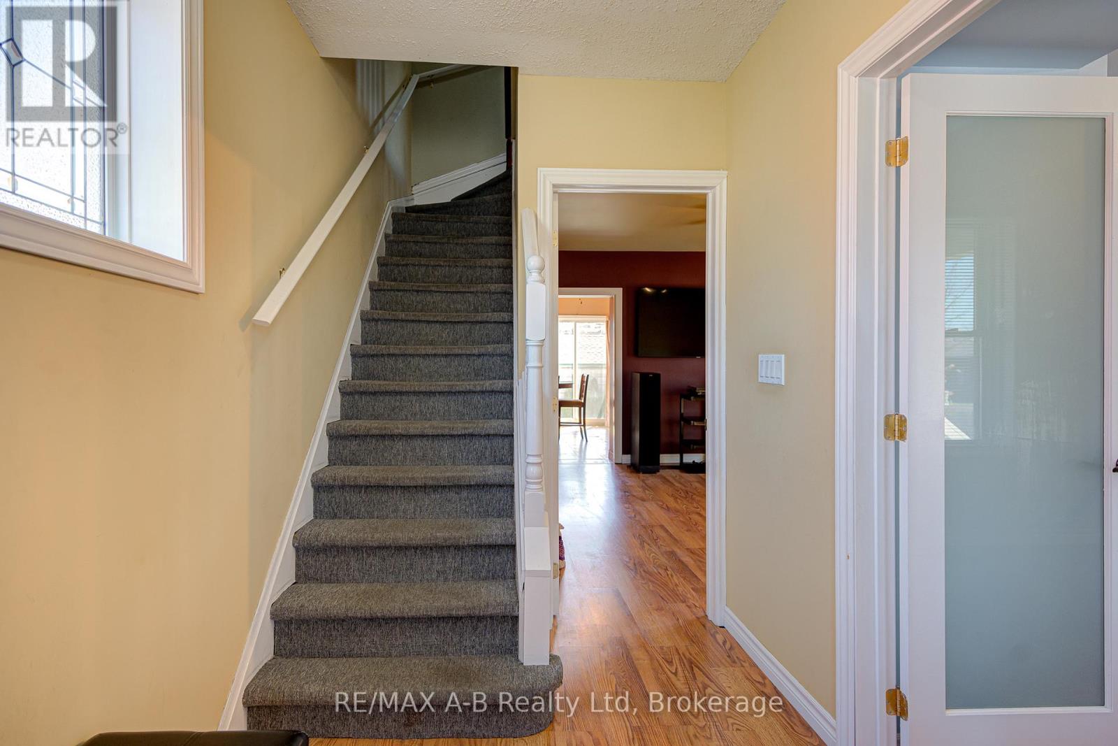 251 Hedley Street, Cambridge, Ontario  N3H 3X9 - Photo 9 - X12090802