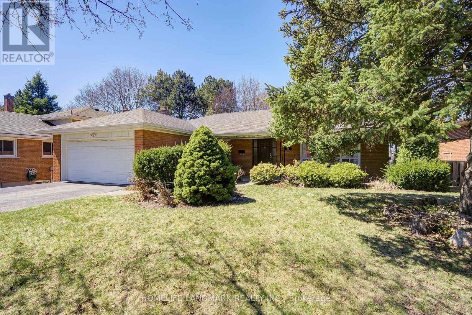 20 Goodview Road, Toronto, Ontario  M2J 2K5 - Photo 3 - C12090810