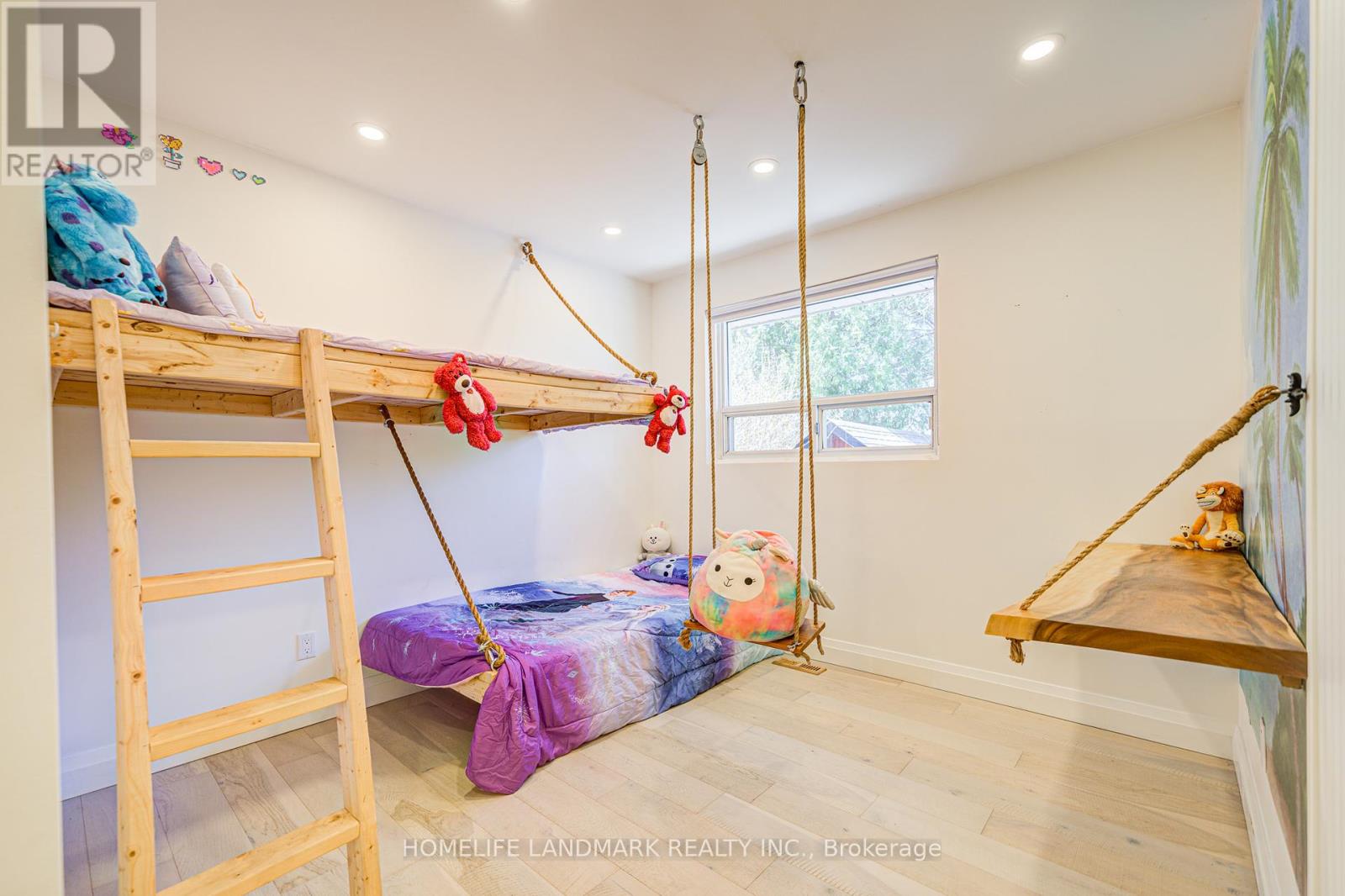 20 Goodview Road, Toronto, Ontario  M2J 2K5 - Photo 30 - C12090810