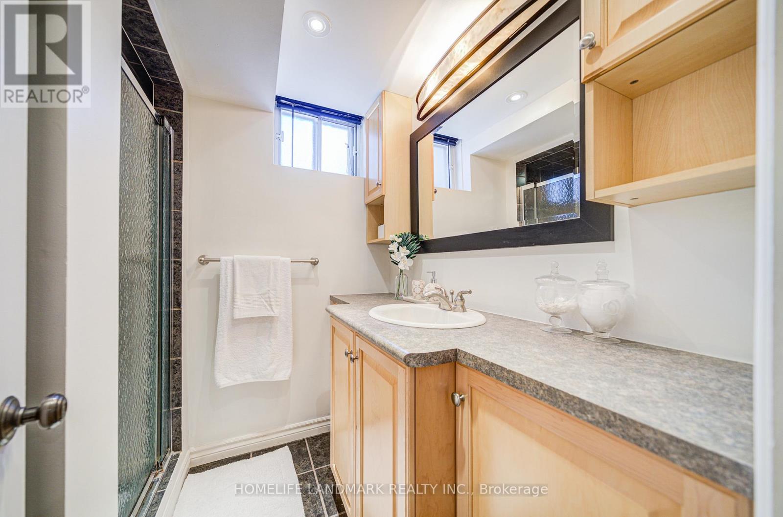 20 Goodview Road, Toronto, Ontario  M2J 2K5 - Photo 40 - C12090810
