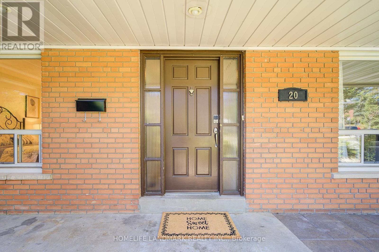 20 Goodview Road, Toronto, Ontario  M2J 2K5 - Photo 5 - C12090810