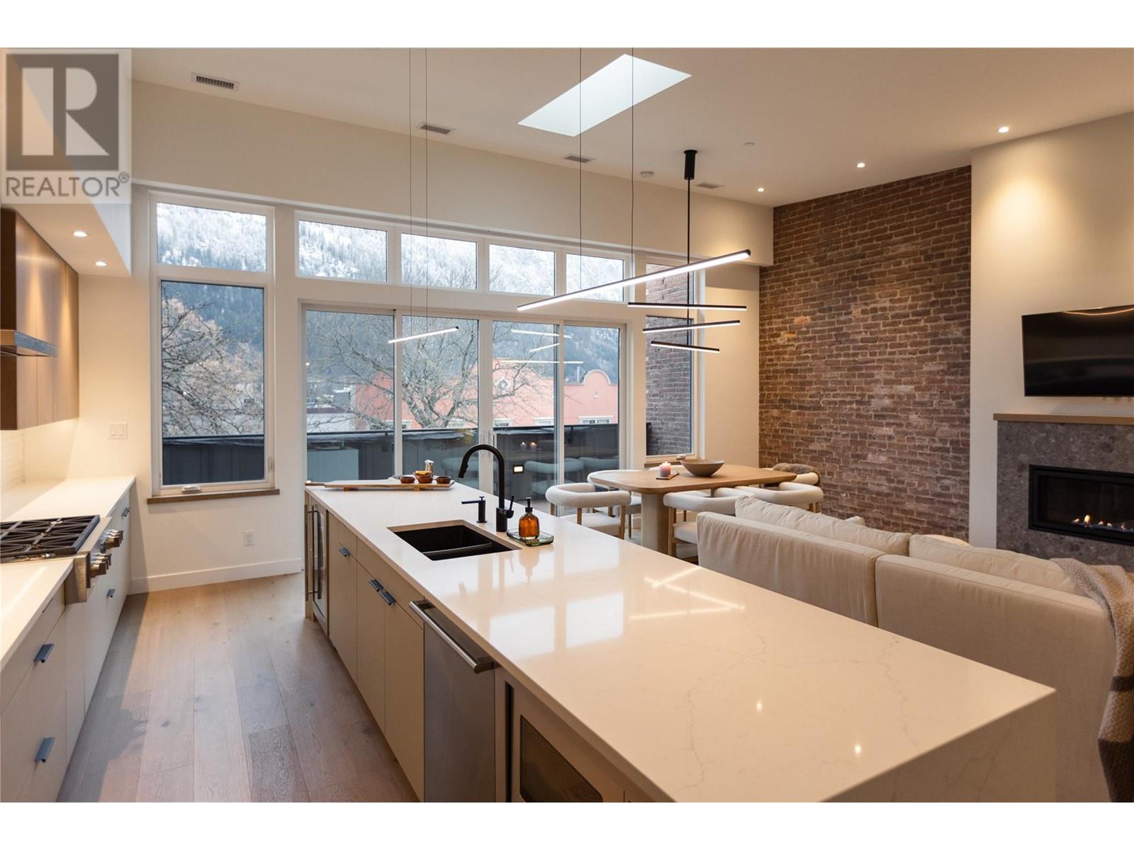 266 Baker Street Unit# 11, Nelson, British Columbia