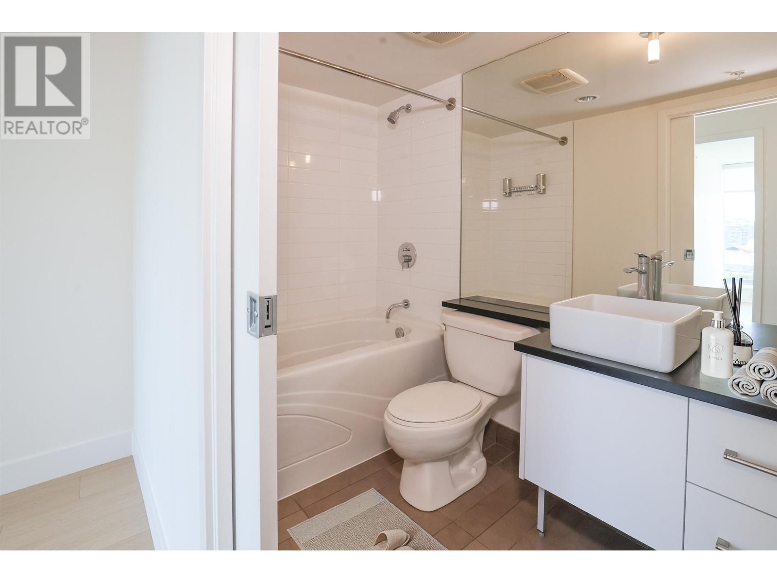 Listing Picture 16 of 40 : 907 980 COOPERAGE WAY, Vancouver / 溫哥華 - 魯藝地產 Yvonne Lu Group - MLS Medallion Club Member