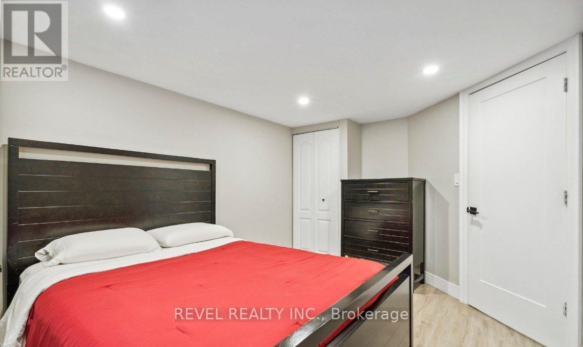 (Bsmt) - 34 Owen Place, Hamilton, Ontario  L8G 2H2 - Photo 9 - X12090827