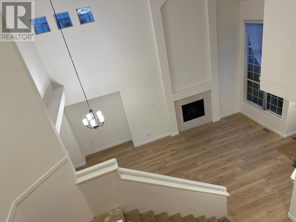 1482 Rhine Crescent, Port Coquitlam, British Columbia  V3B 7V9 - Photo 3 - R2990782