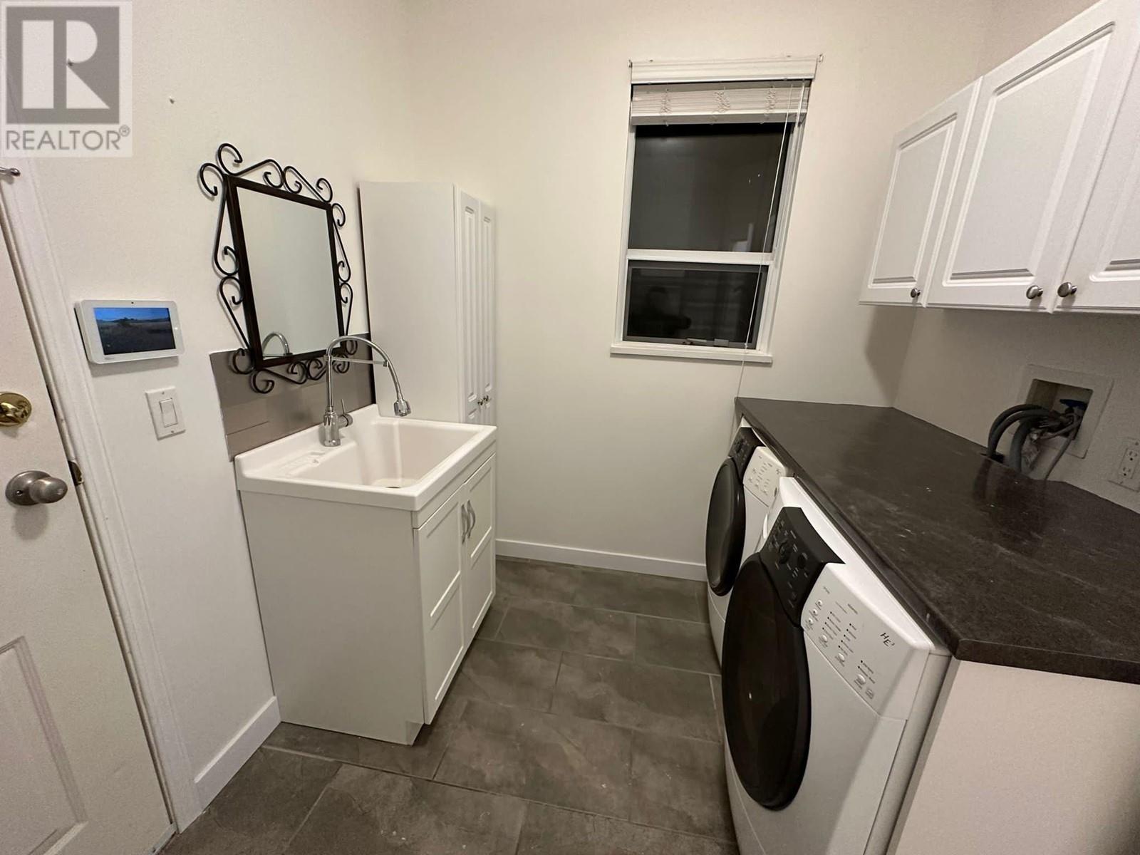 1482 Rhine Crescent, Port Coquitlam, British Columbia  V3B 7V9 - Photo 14 - R2990782