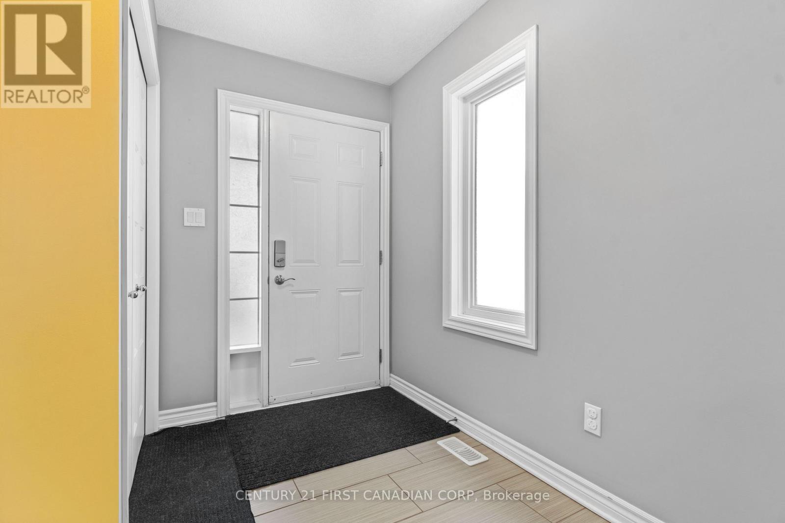 Photo 3 of 39 for 3306 Emilycarr Lane