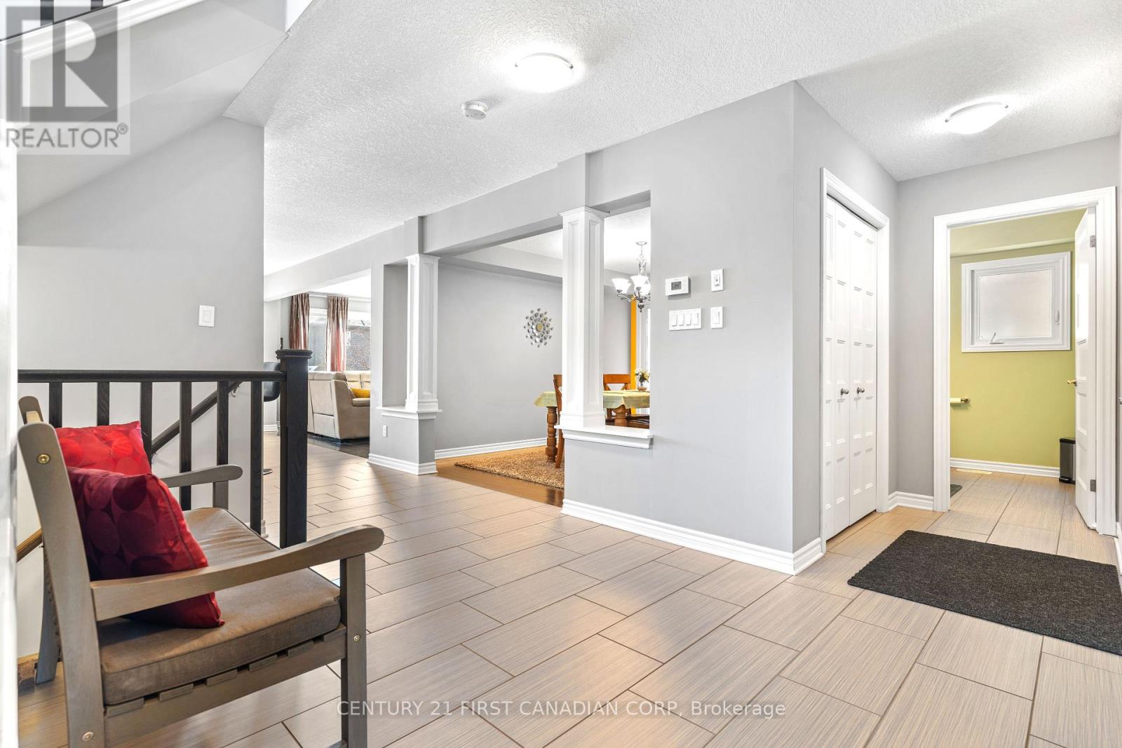 Photo 4 of 39 for 3306 Emilycarr Lane