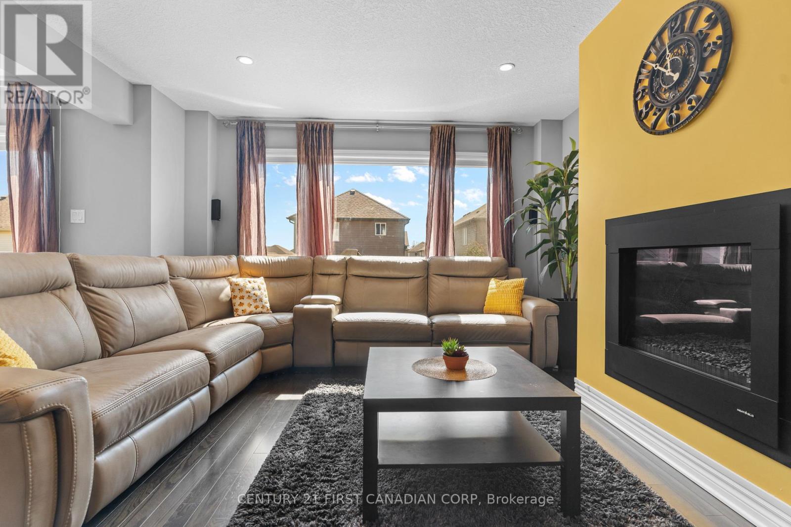 Photo 6 of 39 for 3306 Emilycarr Lane