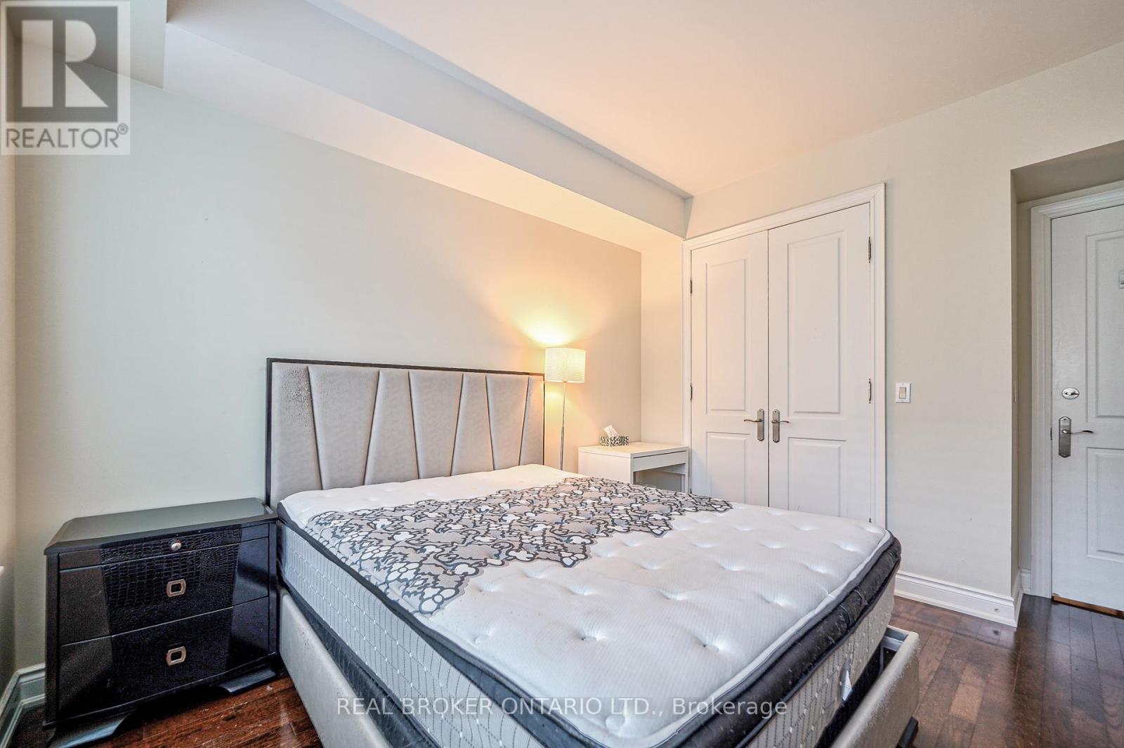 Th08 - 761 Bay Street, Toronto, Ontario  M5G 2R2 - Photo 26 - C12090862