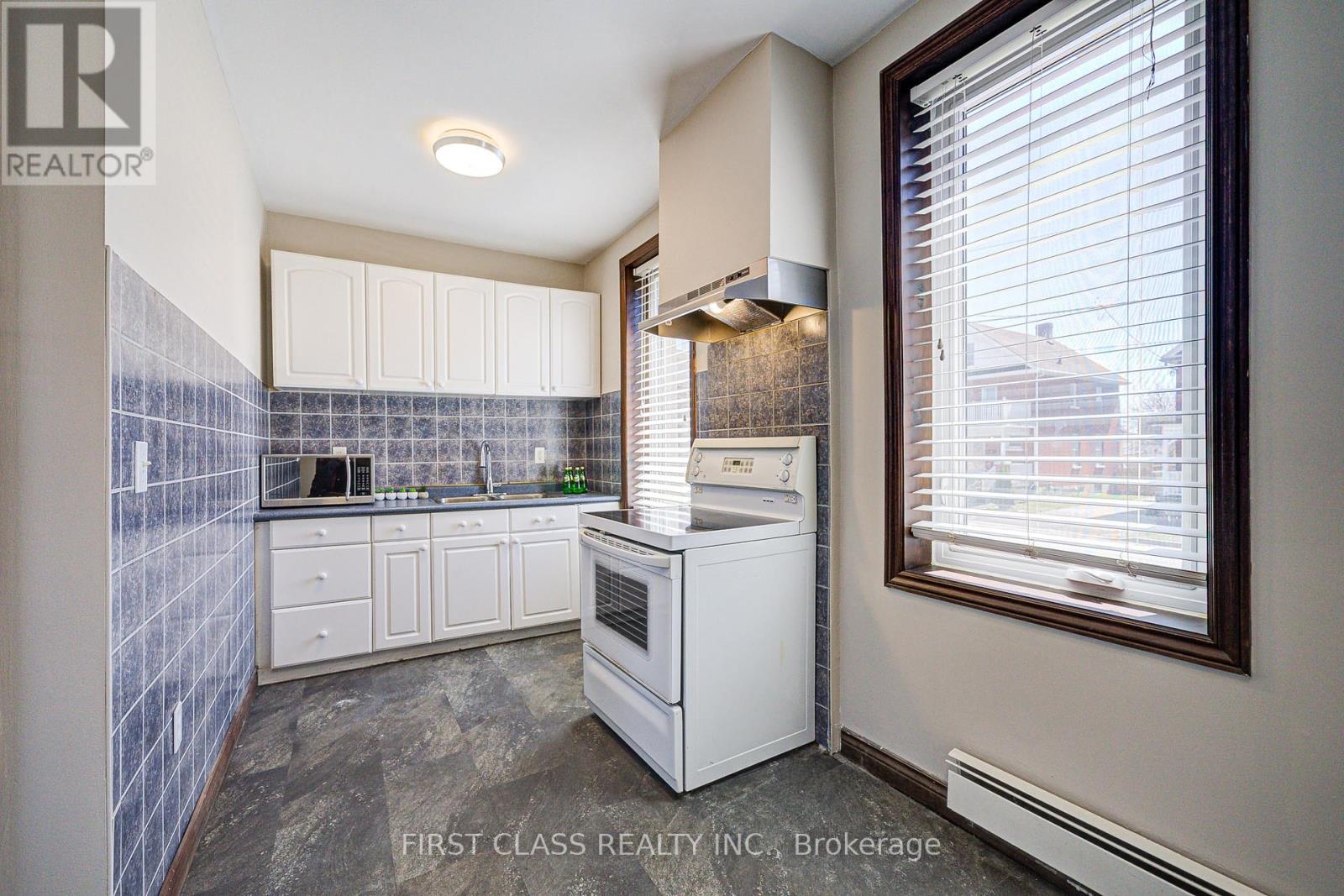 24 Colborne Street W, Oshawa, Ontario  L1G 1L4 - Photo 17 - E12090877