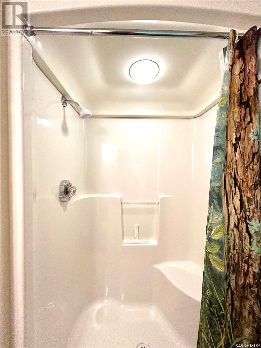 537 Fir Crescent, Carrot River, Saskatchewan  S0E 0L0 - Photo 32 - SK002939