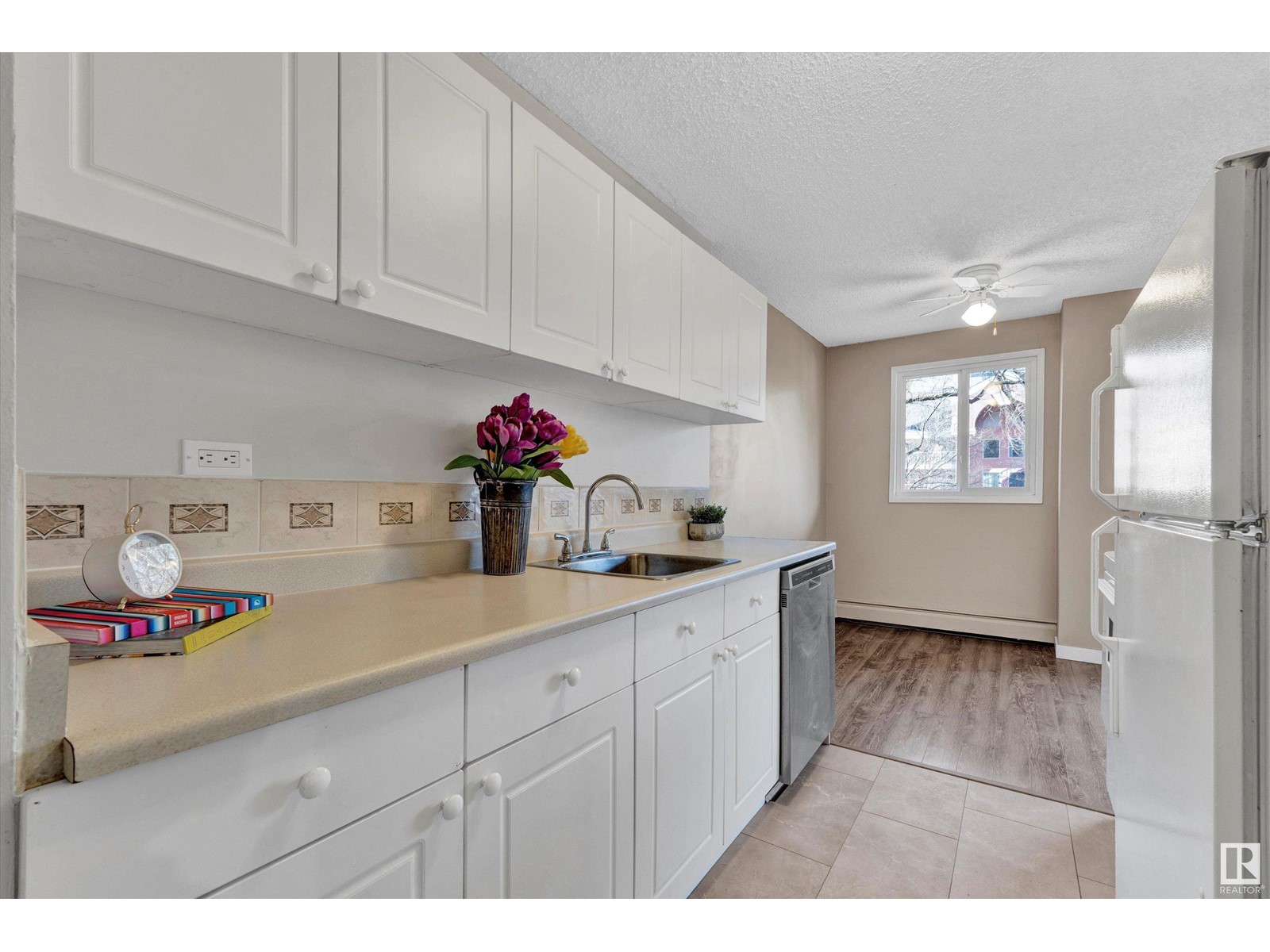 Property at #303 10150 117 ST NW image 4
