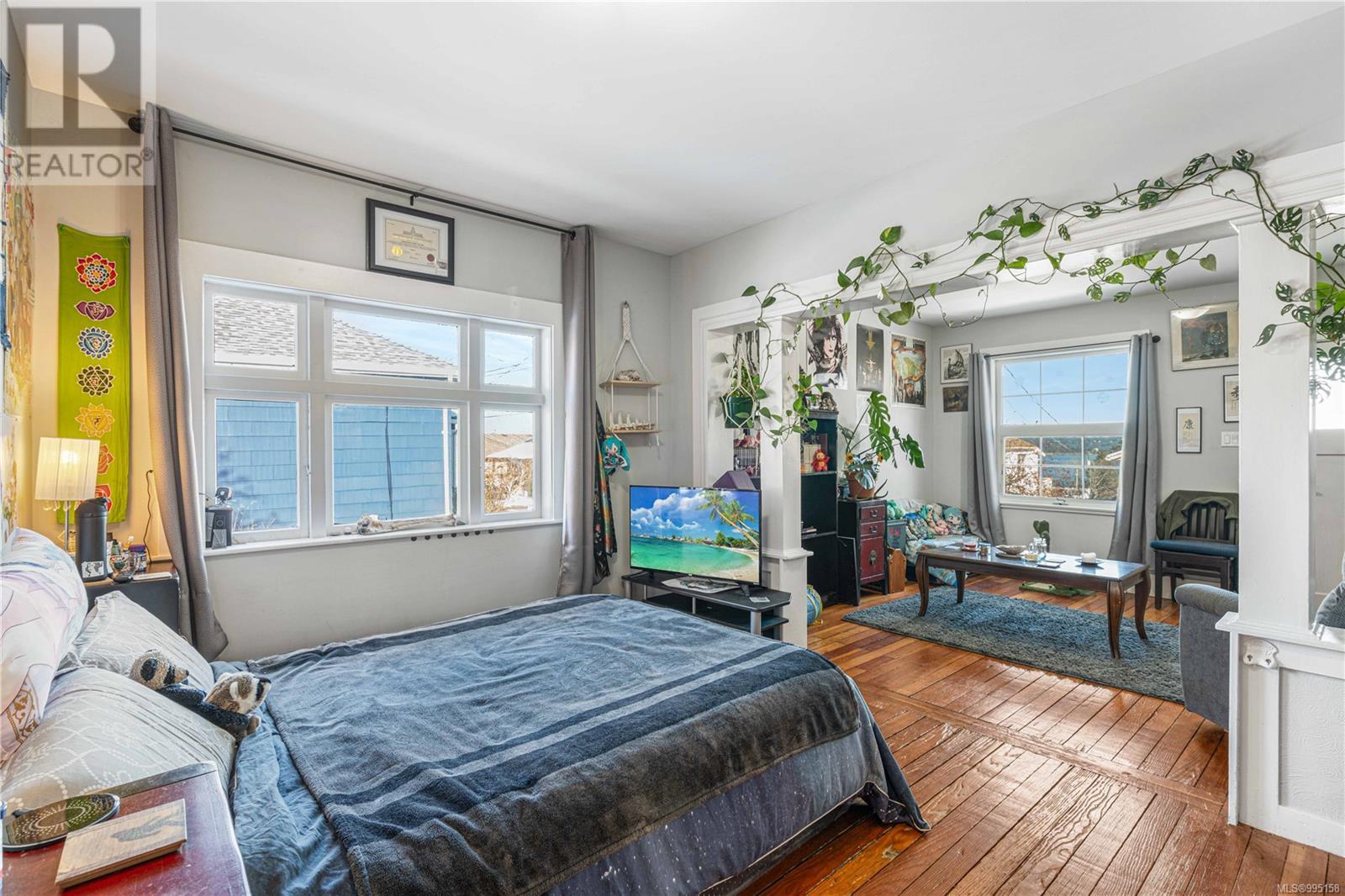 Property at 31 Gillespie St image 3