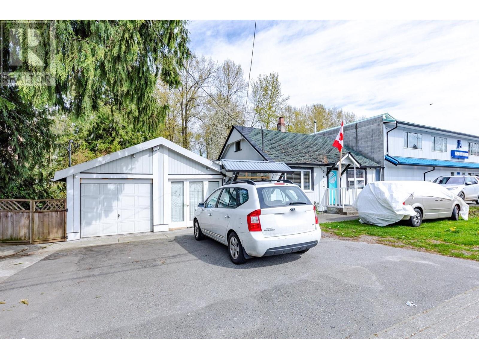Property at 2617 KINGSWAY AVENUE image 2