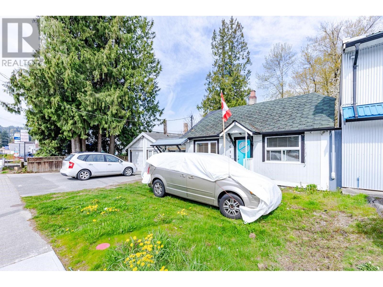 Property at 2617 KINGSWAY AVENUE image 3