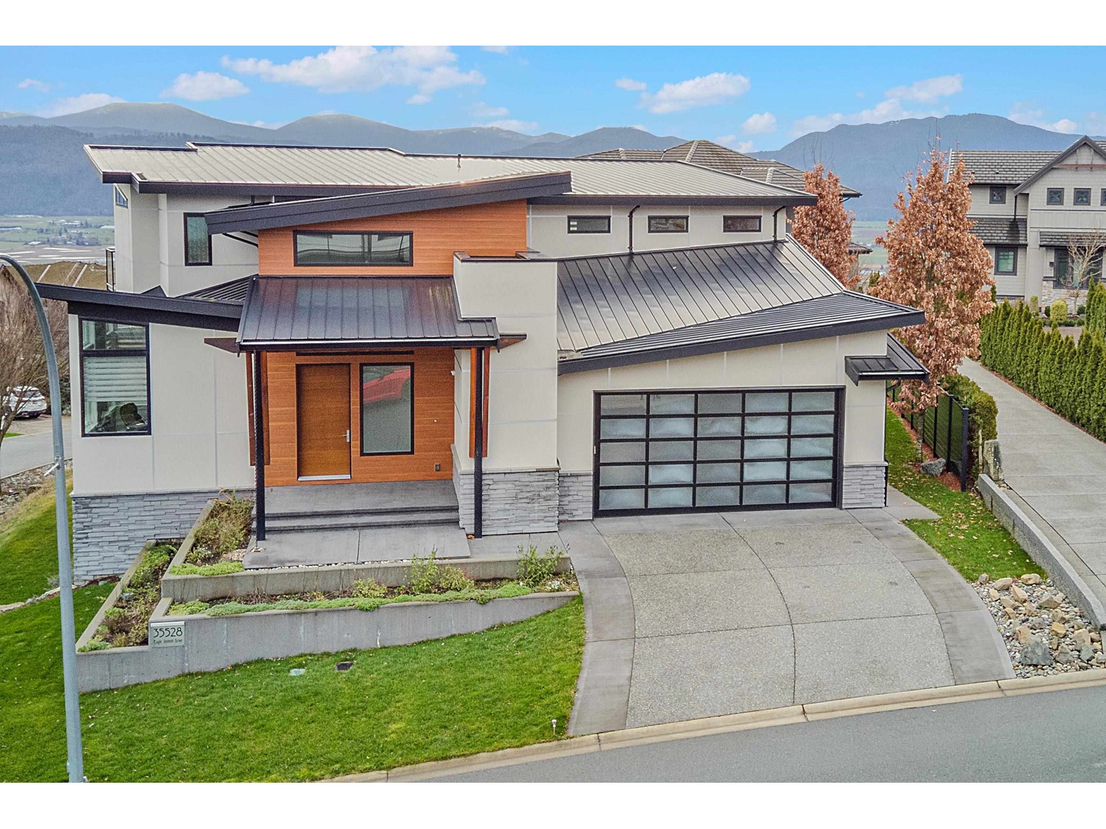 35528 Eagle Summit Drive, Abbotsford, British Columbia  V3G 0C4 - Photo 3 - R2991882