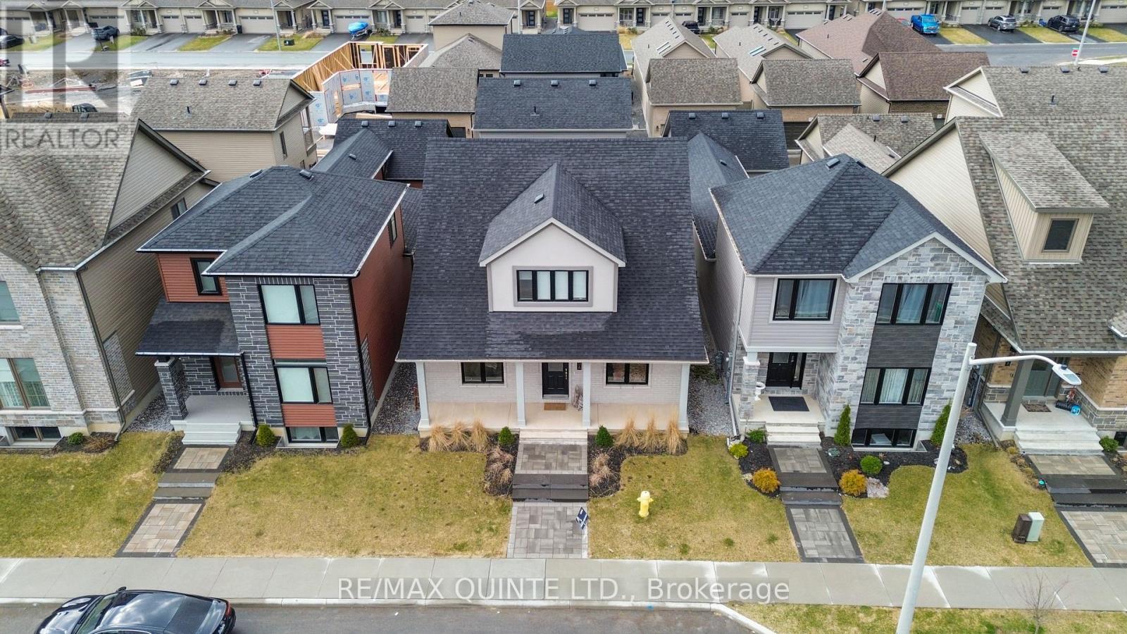 Property at 70 RIVERSTONE WAY image 3