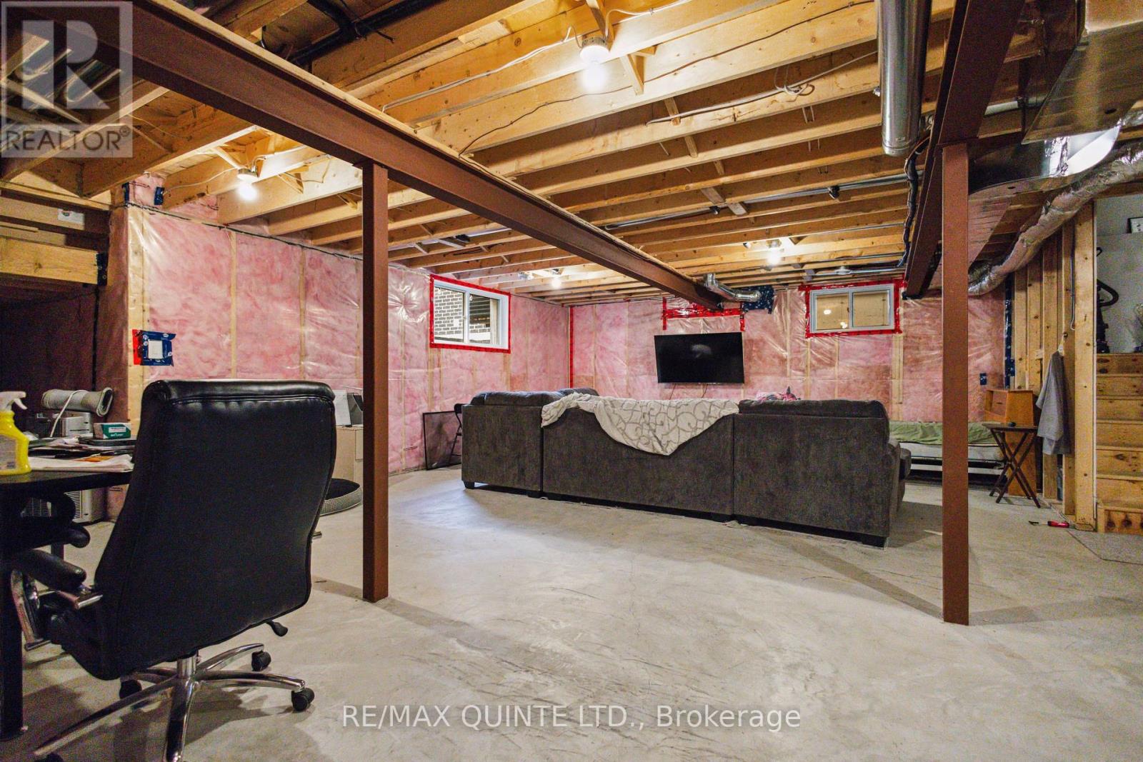 70 Riverstone Way, Belleville (Thurlow Ward), Ontario  K8N 0S6 - Photo 33 - X12090937