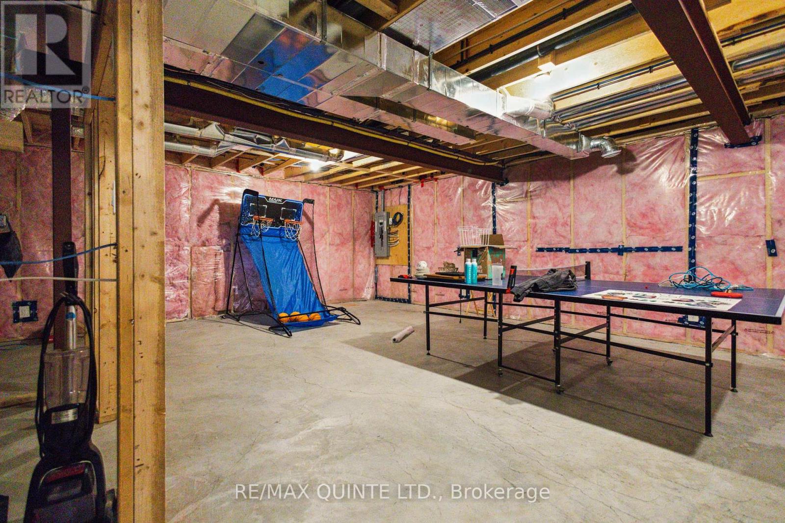 70 Riverstone Way, Belleville (Thurlow Ward), Ontario  K8N 0S6 - Photo 35 - X12090937