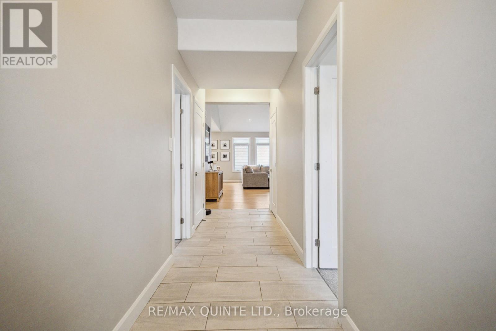 Property at 70 RIVERSTONE WAY image 5