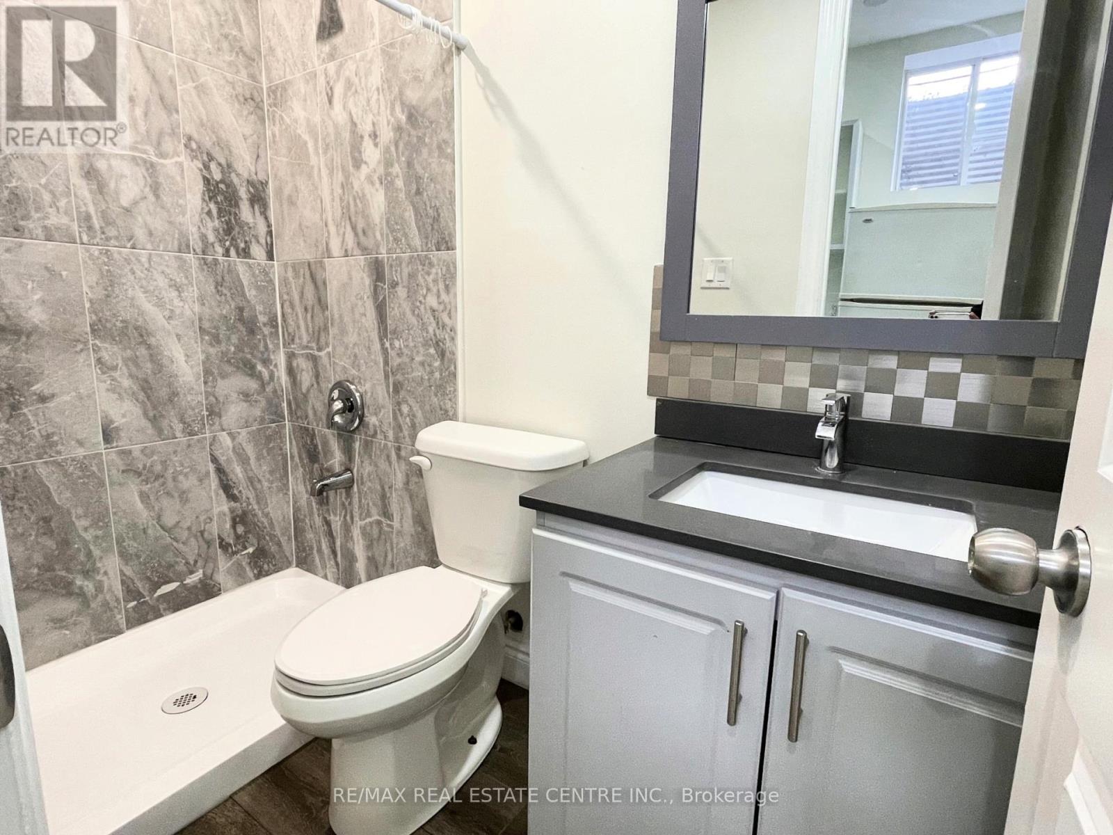 5866 Valley Way, Niagara Falls, Ontario  L2E 1Y1 - Photo 23 - X12090903