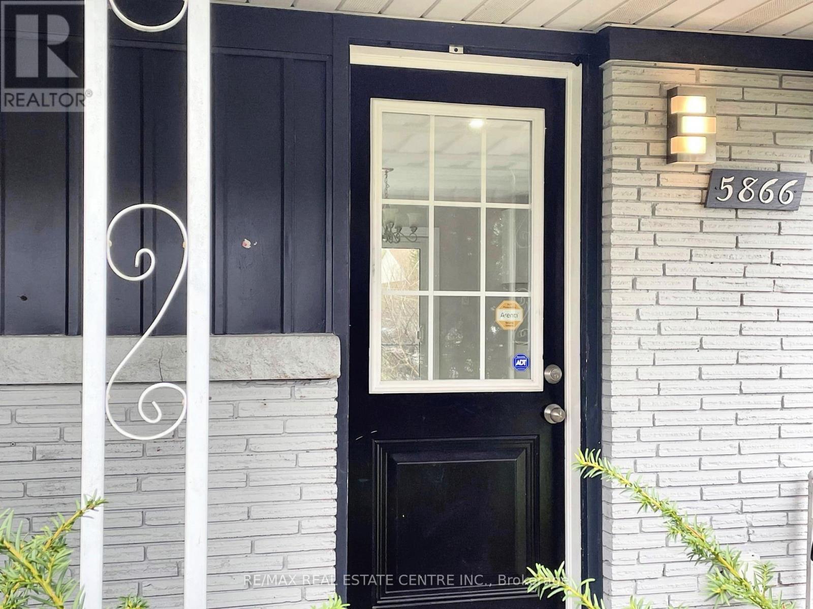 Property at 5866 VALLEY WAY image 3