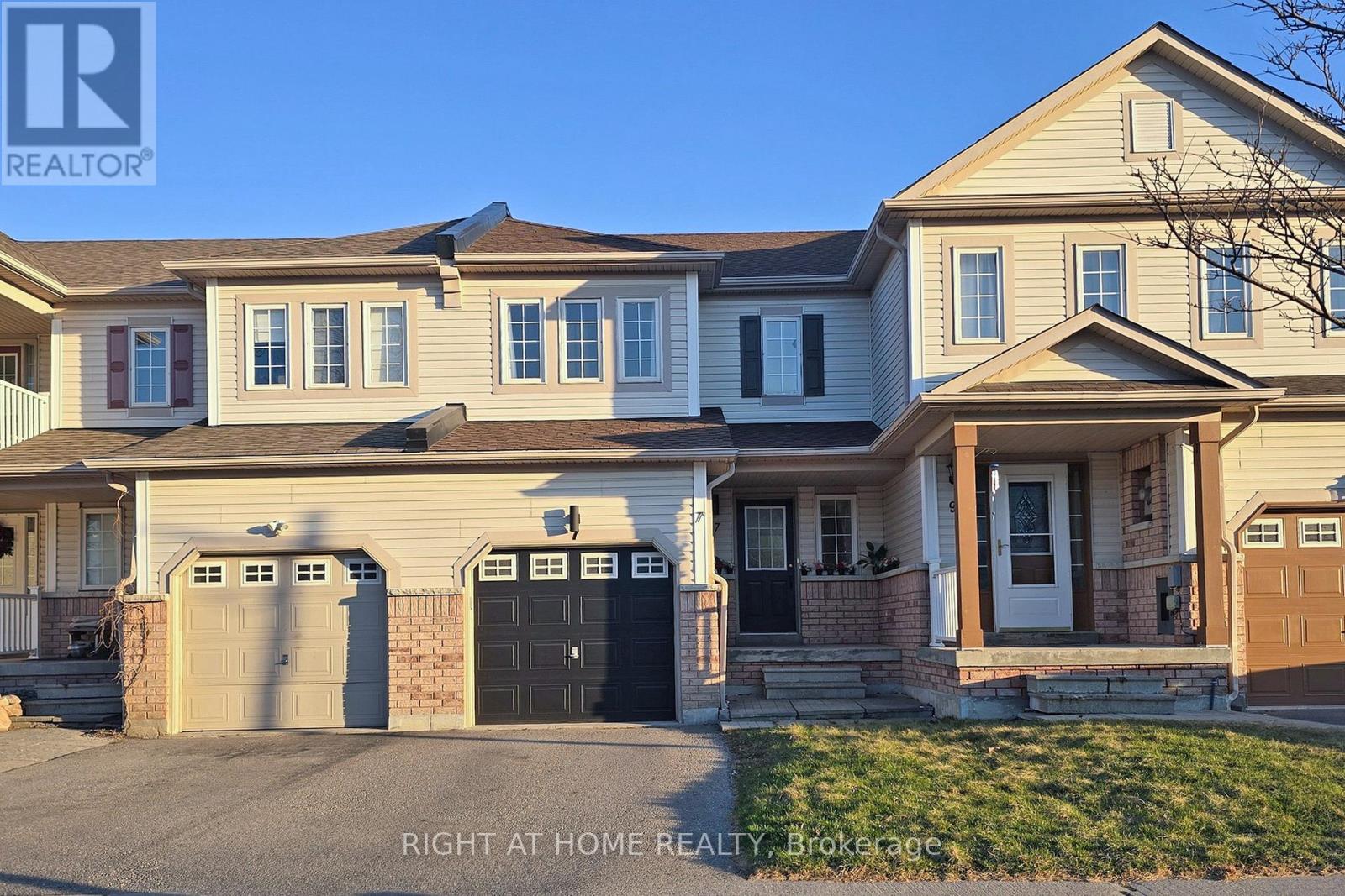 Property at 7 MACMILLAN AVENUE image 1