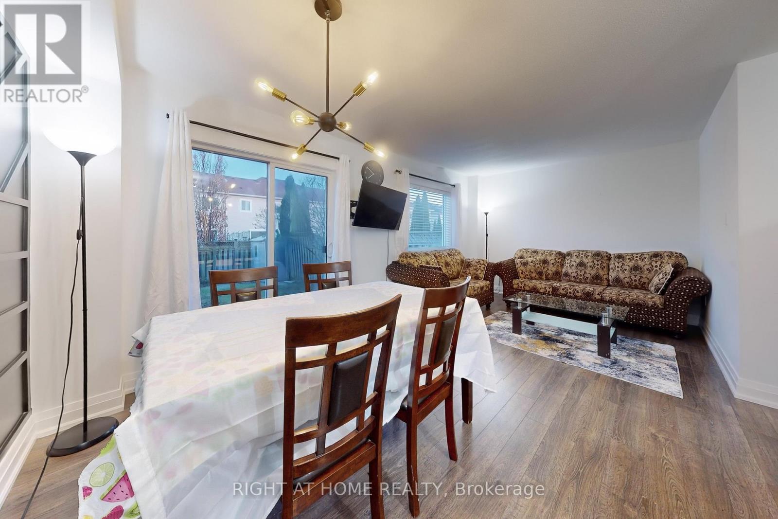 7 Macmillan Avenue, Whitby, Ontario  L1R 3H4 - Photo 17 - E12090928