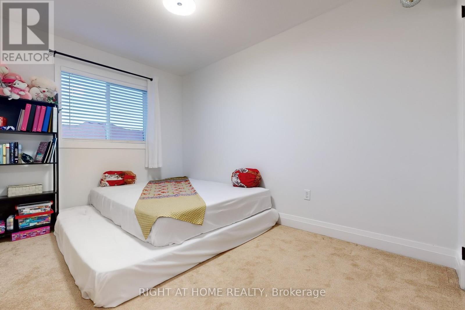 7 Macmillan Avenue, Whitby, Ontario  L1R 3H4 - Photo 27 - E12090928