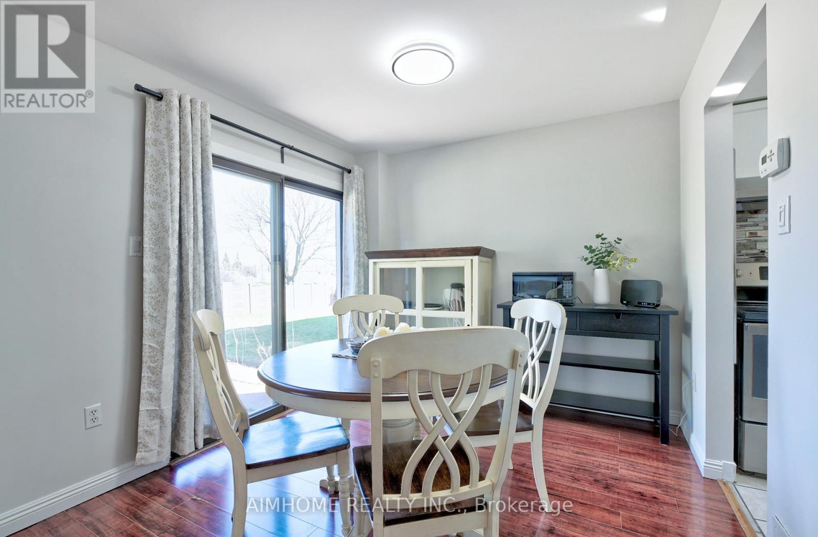 97 Miley Drive, Markham, Ontario  L3R 4V2 - Photo 9 - N12090940