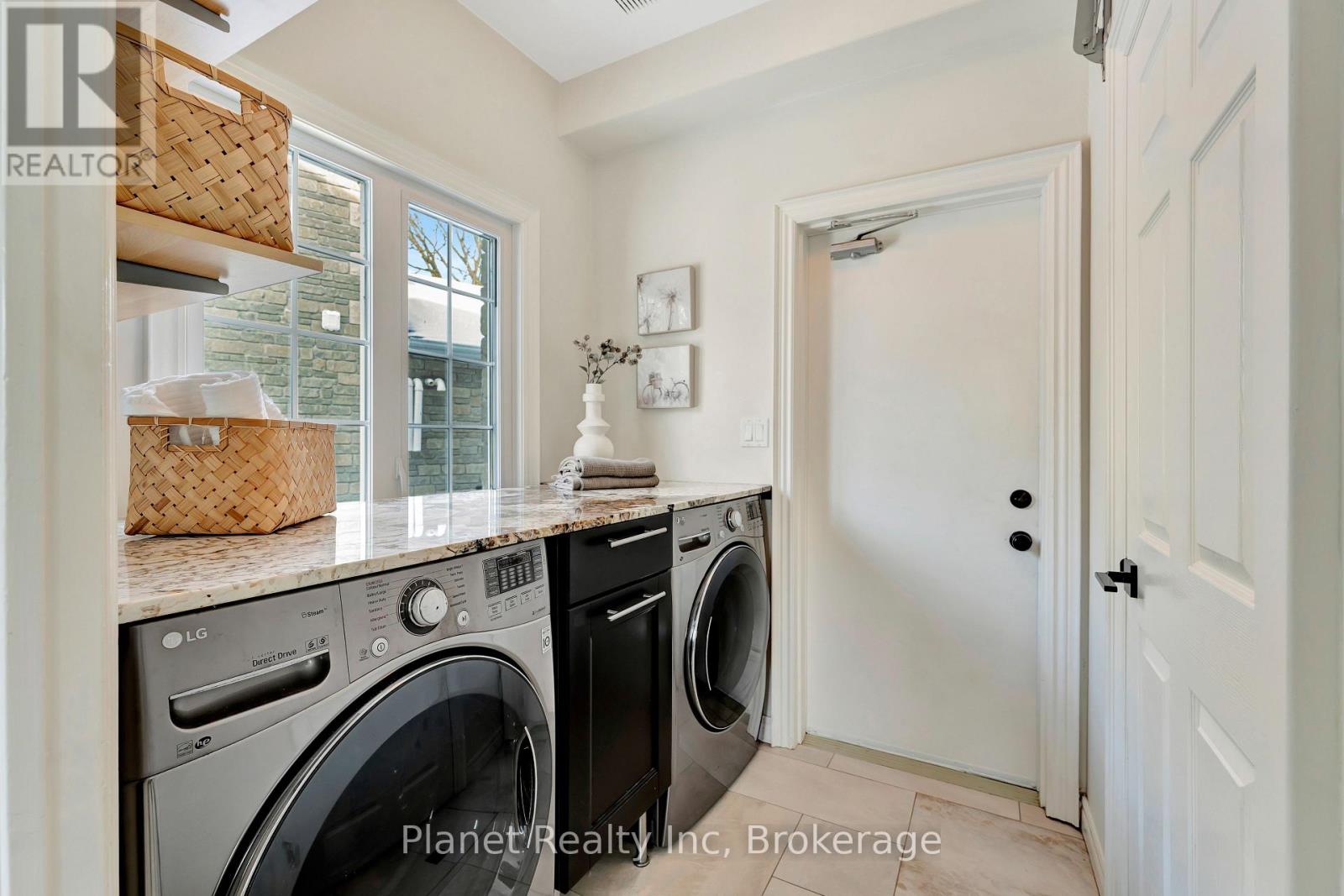 7 - 25 Manor Park Crescent, Guelph, Ontario  N1G 1A2 - Photo 17 - X12049033