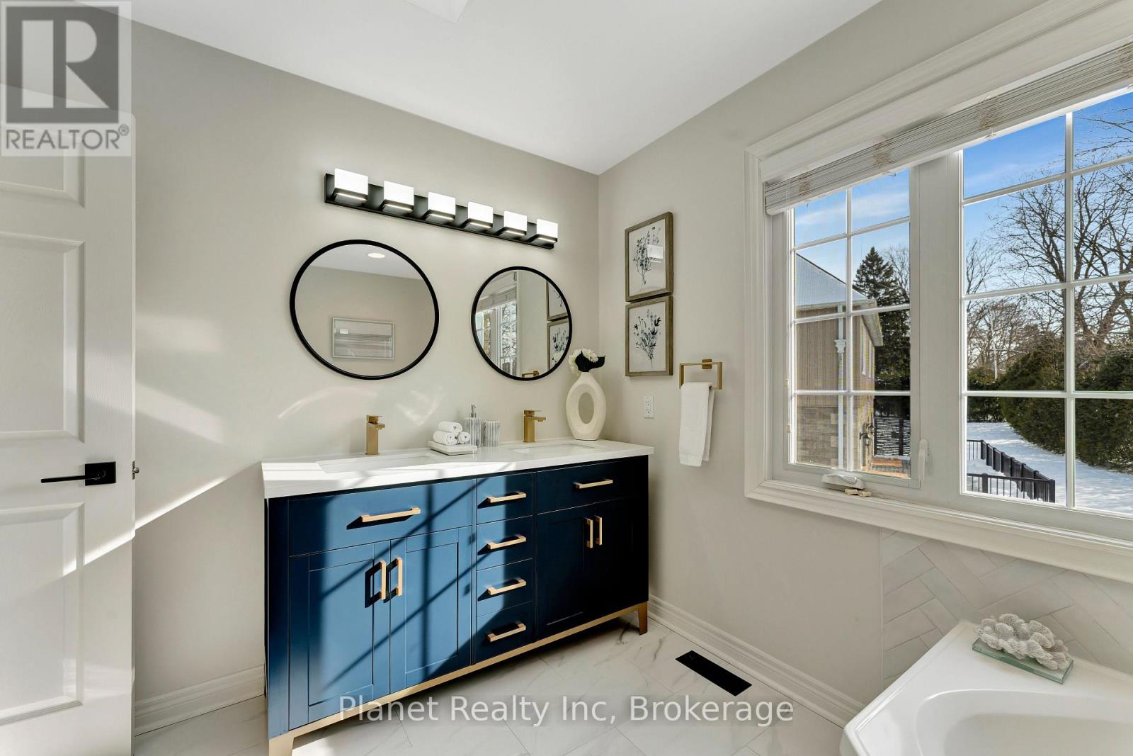 7 - 25 Manor Park Crescent, Guelph, Ontario  N1G 1A2 - Photo 26 - X12049033