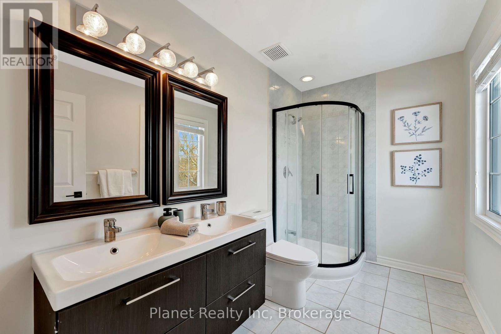 7 - 25 Manor Park Crescent, Guelph, Ontario  N1G 1A2 - Photo 32 - X12049033