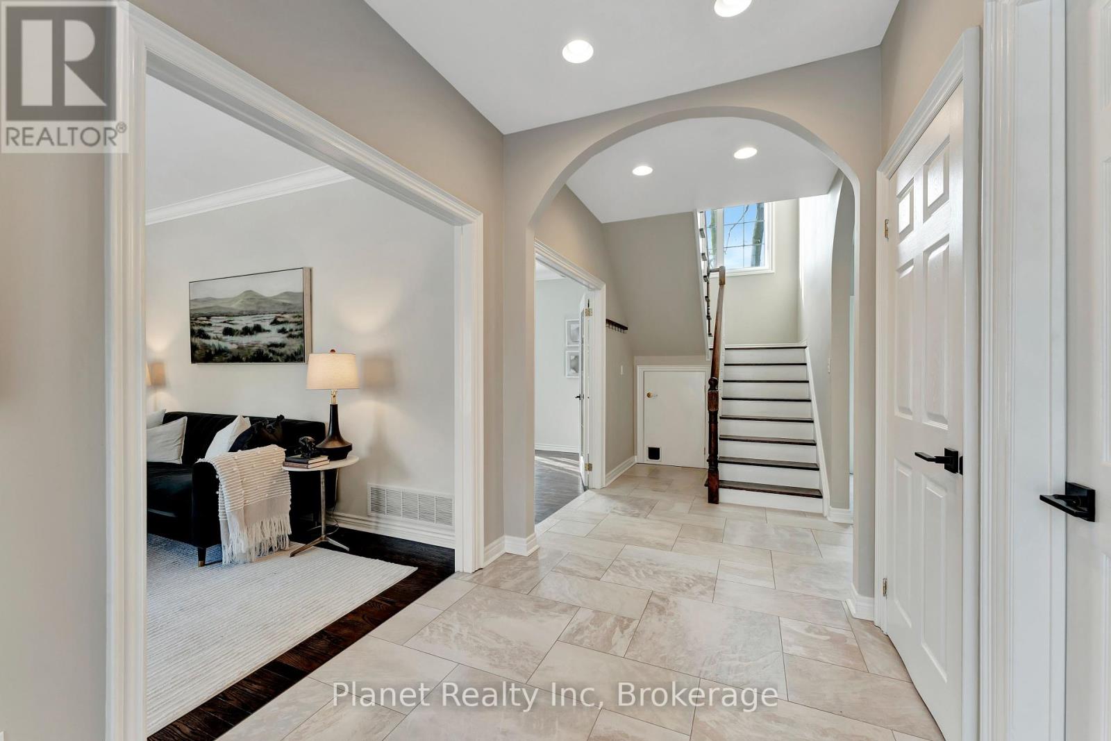 7 - 25 Manor Park Crescent, Guelph, Ontario  N1G 1A2 - Photo 6 - X12049033