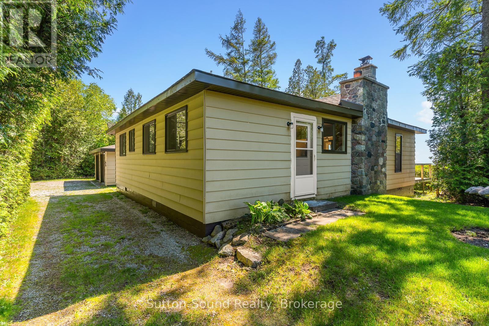 1292 Sunset Drive, South Bruce Peninsula, Ontario  N0H 2T0 - Photo 29 - X12090951