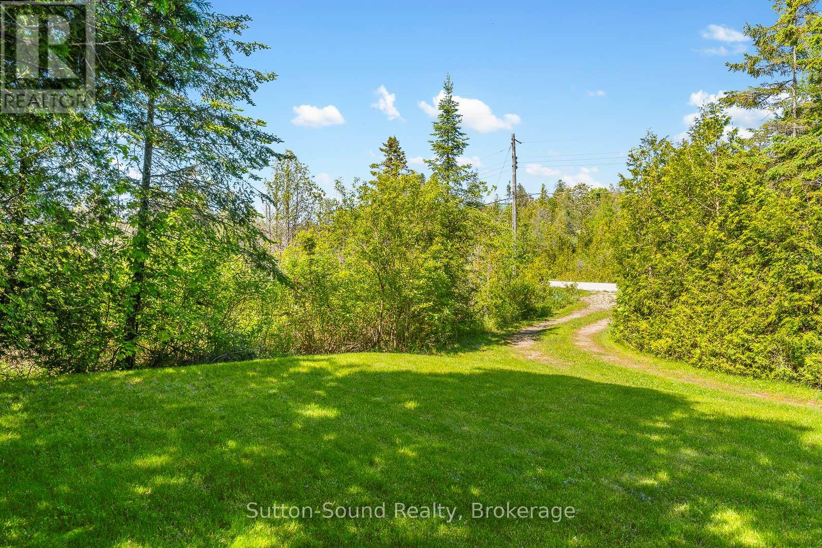 1292 Sunset Drive, South Bruce Peninsula, Ontario  N0H 2T0 - Photo 31 - X12090951