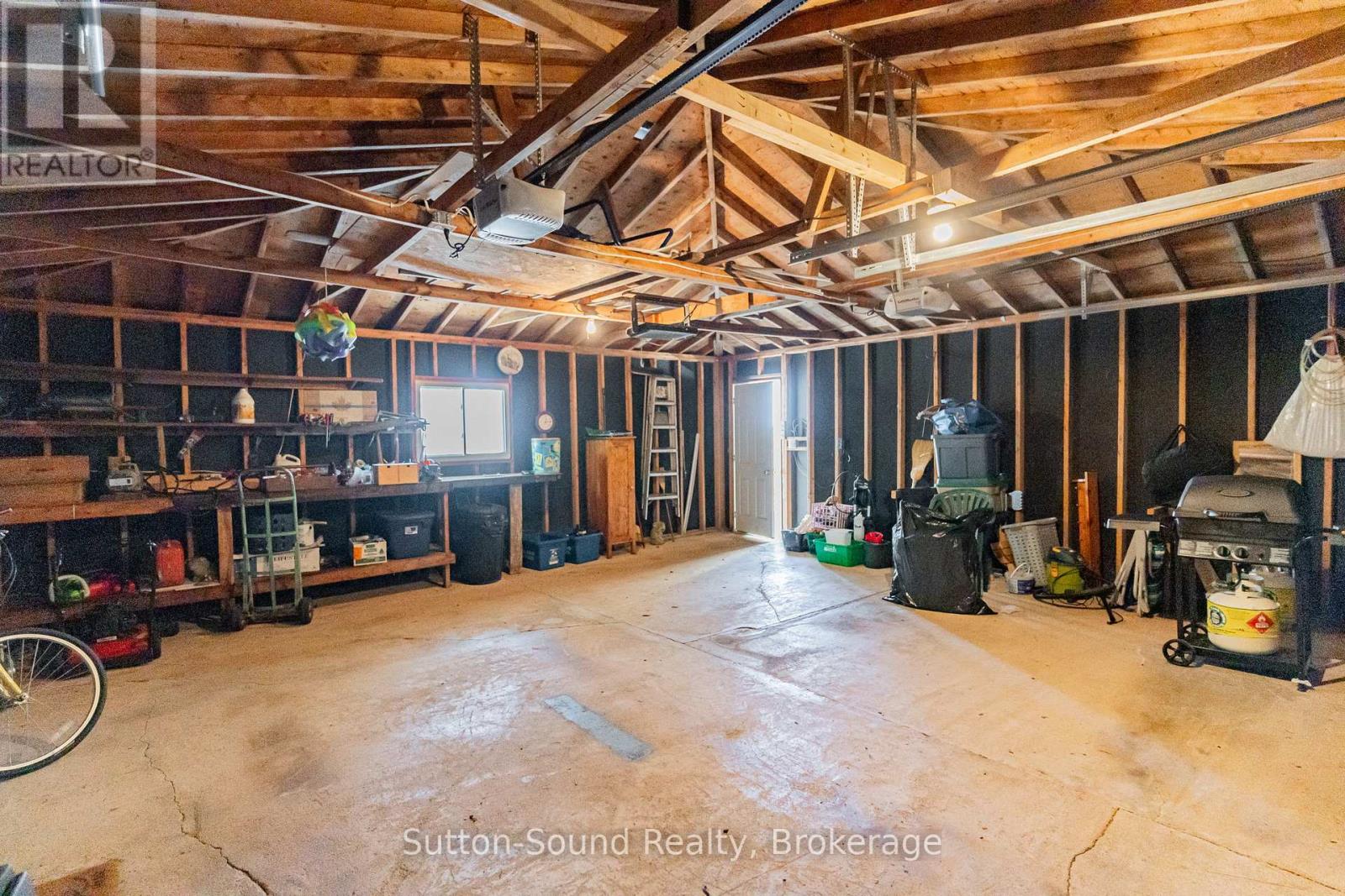 1292 Sunset Drive, South Bruce Peninsula, Ontario  N0H 2T0 - Photo 35 - X12090951