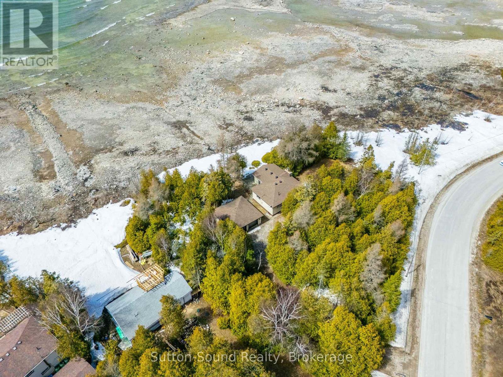 1292 Sunset Drive, South Bruce Peninsula, Ontario  N0H 2T0 - Photo 38 - X12090951