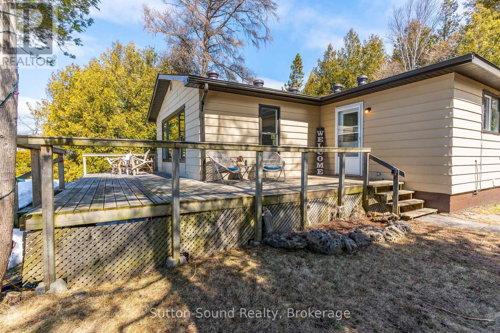 1292 Sunset Drive, South Bruce Peninsula, Ontario  N0H 2T0 - Photo 8 - X12090951