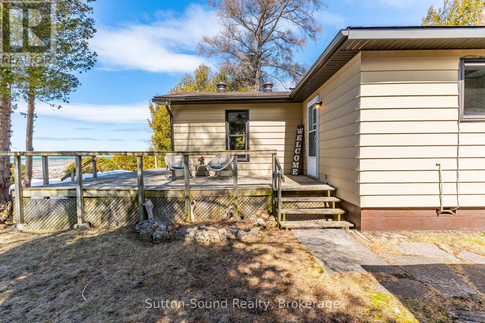 1292 Sunset Drive, South Bruce Peninsula, Ontario  N0H 2T0 - Photo 9 - X12090951