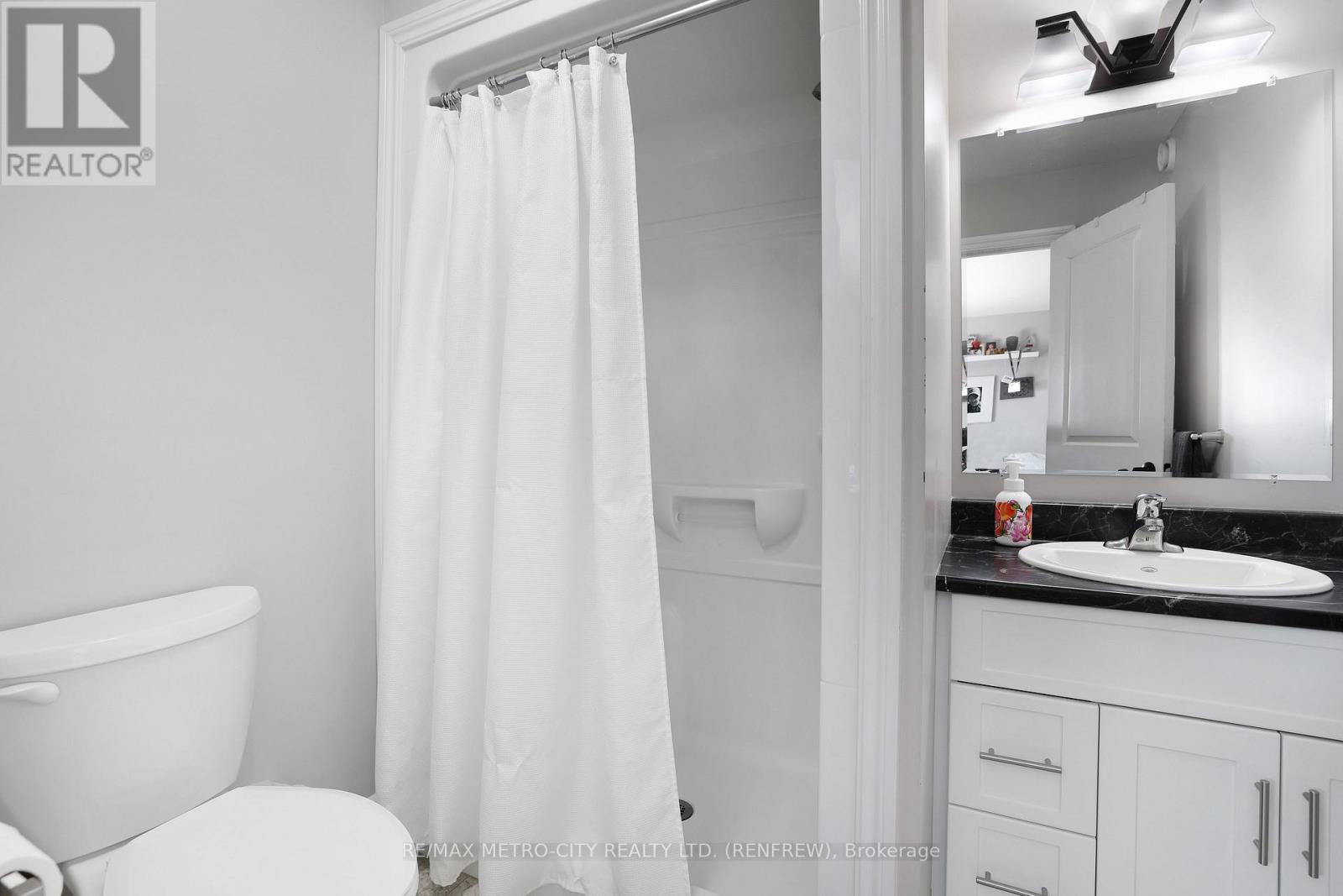 148 Haramis Drive, Renfrew, Ontario  K7V 4M8 - Photo 17 - X12076709