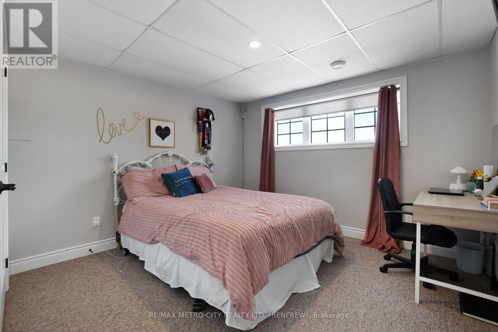 148 Haramis Drive, Renfrew, Ontario  K7V 4M8 - Photo 28 - X12076709