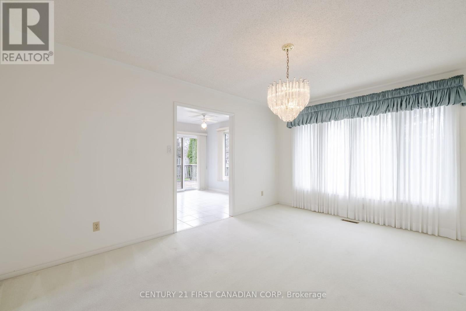 Photo 14 of 43 for 7037 Diane Crescent