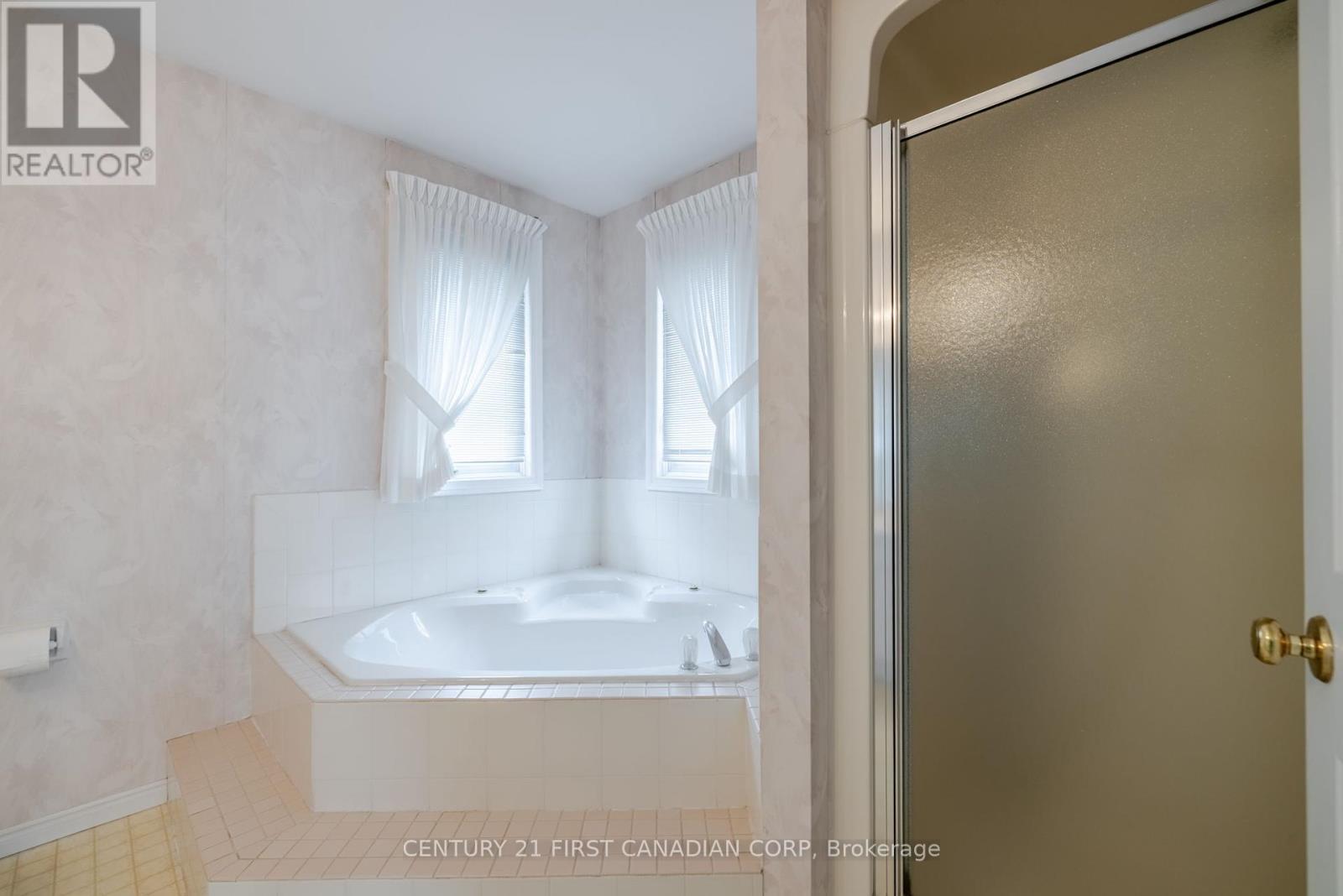 Photo 23 of 43 for 7037 Diane Crescent