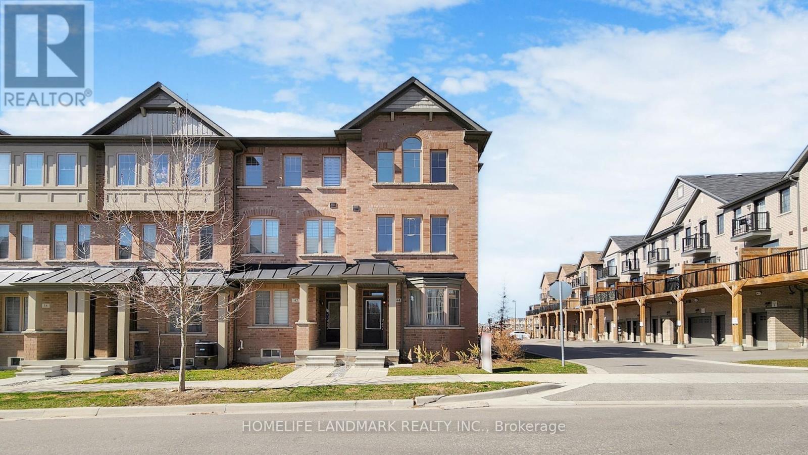 Property at 44 ROBERT JOFFRE LEET AVENUE image 1