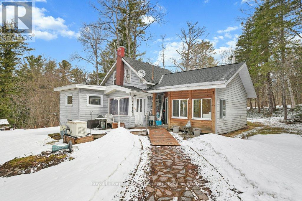 320 Mcdougall Road, Mcdougall, Ontario  P2A 2W7 - Photo 2 - X12090984