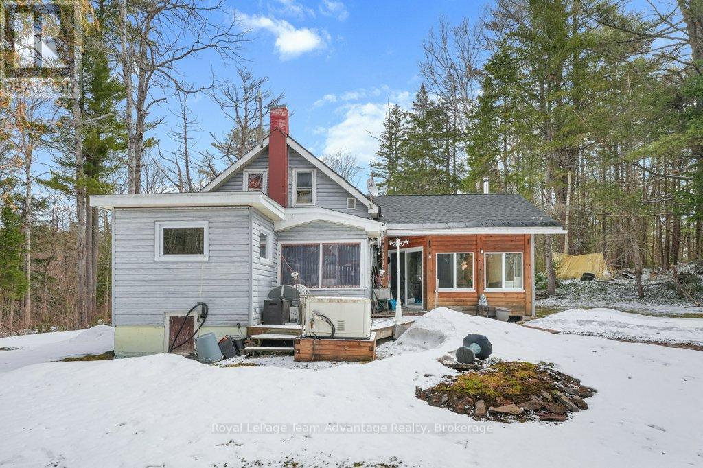 320 Mcdougall Road, Mcdougall, Ontario  P2A 2W7 - Photo 3 - X12090984